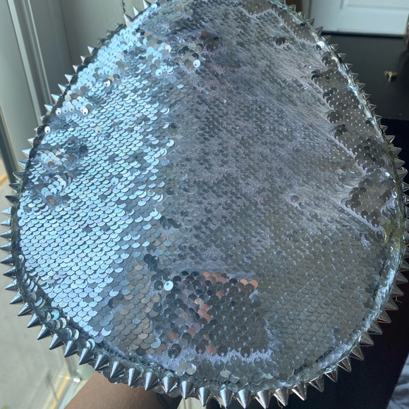 Silver festival captains hat - Picture 3 of 3